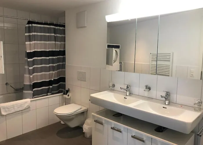 Executive 2br Flat 100sqm - Mainau 6 דירה *